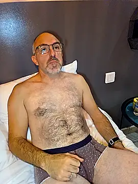 Crosss-23cm online show from October 8, 2025, 5:21 pm