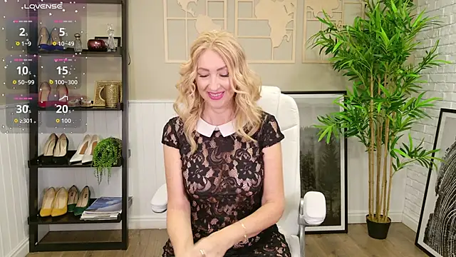 LadyLeea online show from September 19, 2025, 5:20 am