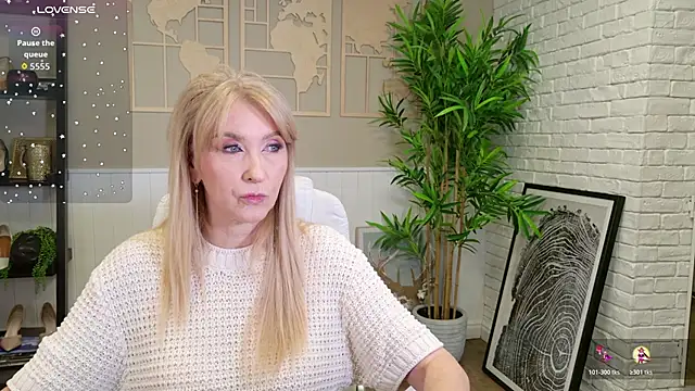 LadyLeea online show from May 20, 2026, 5:13 am