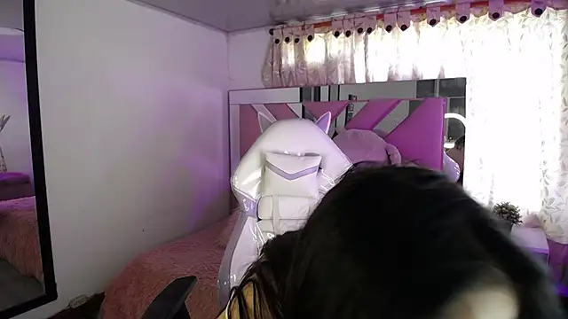 Mia Fischer online show from January 31, 2025, 7:08 pm