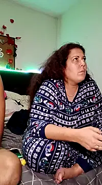 kittymorenita26 online show from January 13, 2025, 10:13 pm