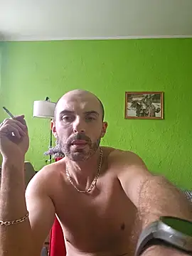 Snapshot of STANISLAW621162 chatting on May 10, 2026, 10:20 am STANISLAW621162 online show from May 10, 2026, 10:20 am