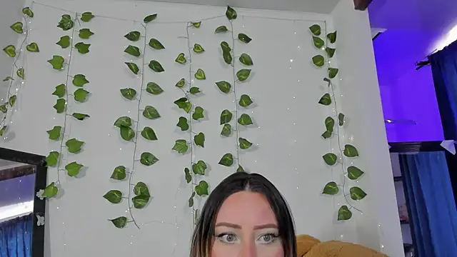 JanneKim online show from October 28, 2025, 3:04 pm