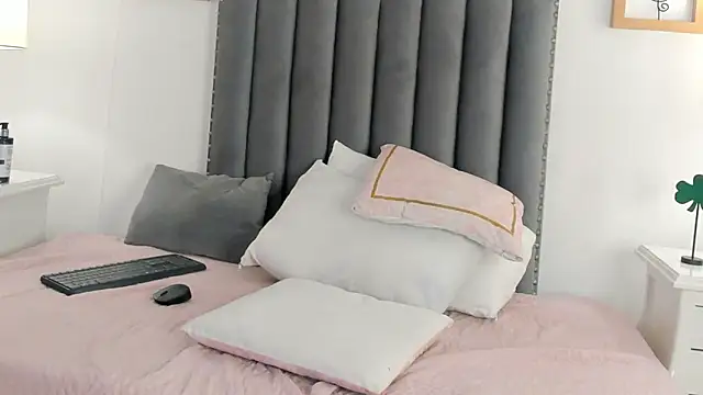 samanta william online show from March 18, 2025, 4:15 am