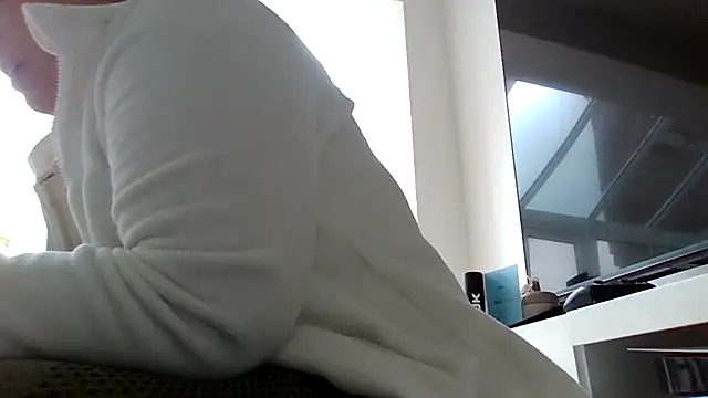 Krystal Tx online show from June 20, 2026, 3:48 pm