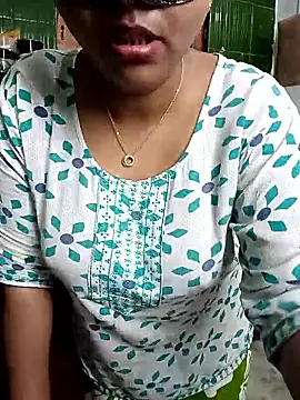 EeshaBhabi online show from April 8, 2026, 1:55 pm