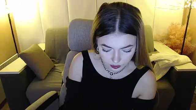 Ritaneer online show from March 8, 2025, 9:06 am