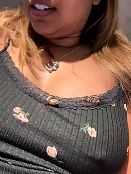 TEMPTING-TAMMY online show from September 9, 2025, 5:18 am