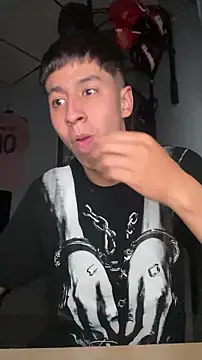 Snapshot of Stiven_017 chatting on March 15, 2026, 4:29 am Stiven 017 online show from March 15, 2026, 4:29 am