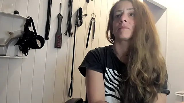 jessiburningheels online show from September 18, 2025, 9:33 am