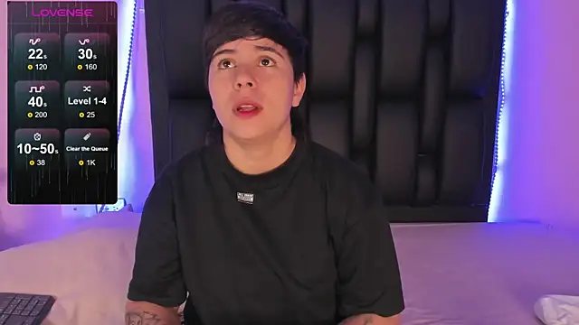 AbbySmiitth  online show from February 19, 2025, 12:11 pm