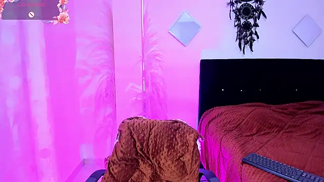 Snapshot of Hannahoney_ chatting on March 4, 2025, 11:40 am Hannahoney  online show from March 4, 2025, 11:40 am