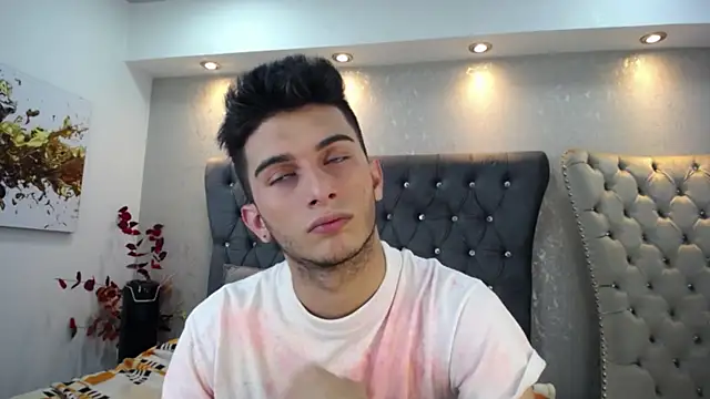 MrWilliseo online show from February 2, 2025, 8:08 pm