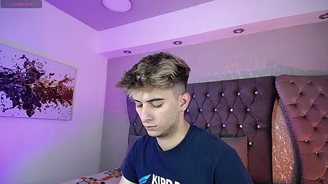 MrWilliseo online show from September 10, 2025, 7:47 pm