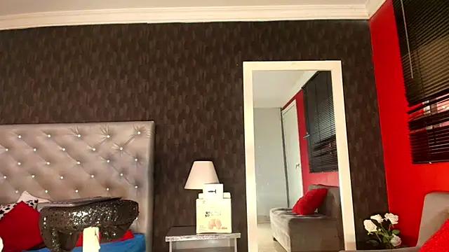 KENDER21  online show from September 26, 2025, 8:46 pm