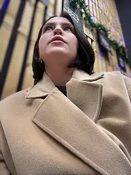 meow girl online show from December 15, 2024, 7:10 pm