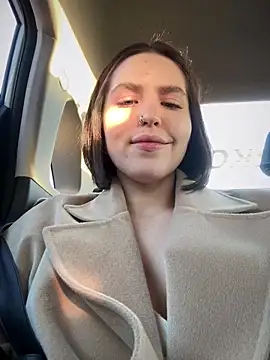 meow girl online show from December 18, 2024, 11:13 am