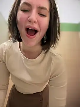 meow girl online show from January 11, 2025, 10:08 am