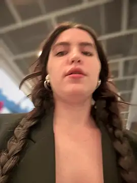 meow girl online show from September 16, 2025, 11:00 am