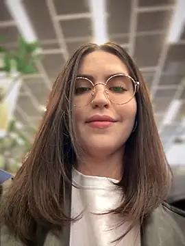 meow girl online show from October 1, 2025, 9:59 am