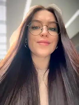 meow girl online show from April 18, 2026, 11:47 am