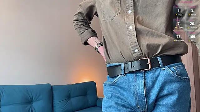 cute mark online show from April 7, 2026, 6:03 am