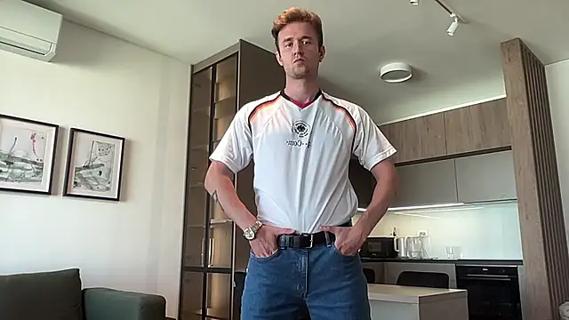 Snapshot of cute_mark chatting on July 17, 2026, 11:39 am cute mark online show from July 17, 2026, 11:39 am