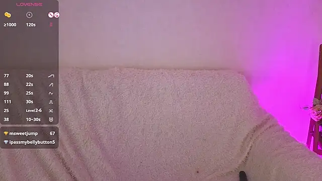 moonlight8  online show from February 12, 2025, 1:37 pm