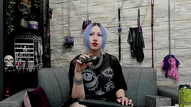 CruelMistress online show from November 12, 2025, 4:07 pm