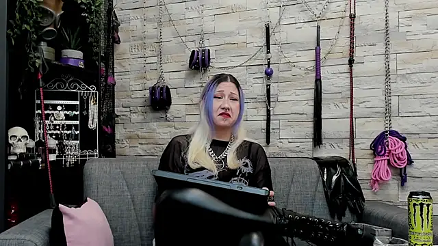 CruelMistress online show from January 7, 2026, 1:19 am