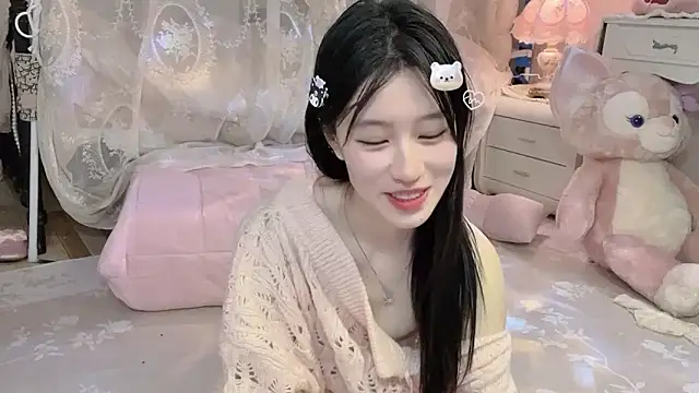 JennieKim RoseannePark online show from December 17, 2024, 5:26 pm