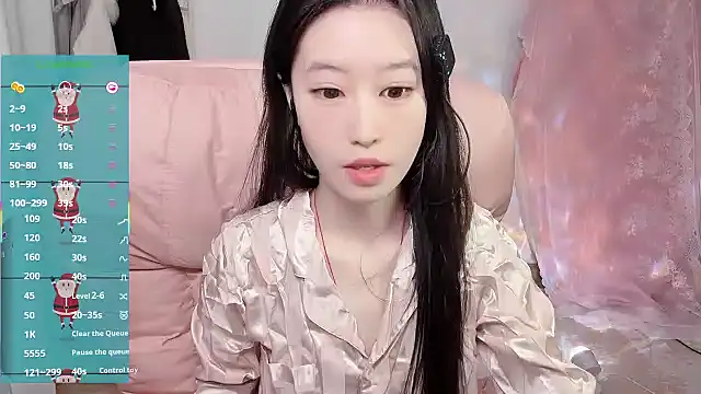 JennieKim RoseannePark online show from January 19, 2025, 1:12 pm