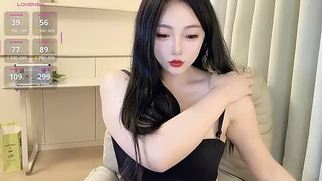 Snapshot of Kulomiyee_koi chatting on February 18, 2025, 9:10 am Kulomiyee koi online show from February 18, 2025, 9:10 am