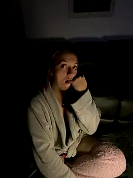 Stoner BarbieXX online show from September 29, 2025, 9:41 pm