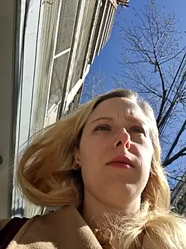 Public Katrisha online show from September 24, 2025, 1:03 pm