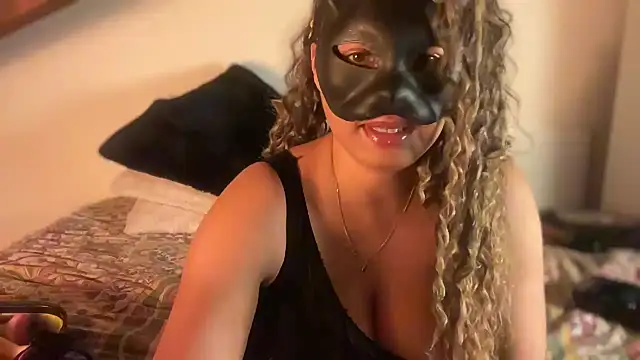 SCARLET-SANTANA online show from January 7, 2026, 10:01 pm