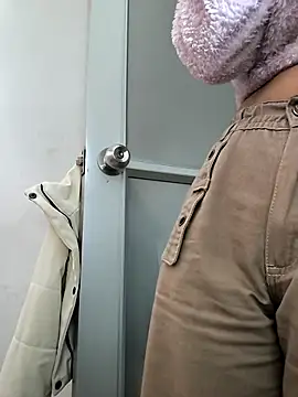 zoe connor19 online show from November 19, 2025, 8:31 pm