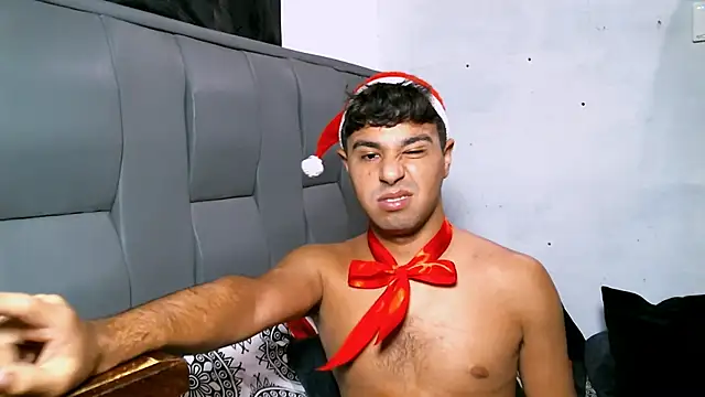 Snapshot of beautiful_james chatting on December 14, 2024, 4:42 pm beautiful james online show from December 14, 2024, 4:42 pm