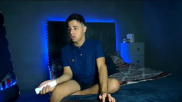 Snapshot of beautiful_james chatting on December 18, 2025, 10:49 pm beautiful james online show from December 18, 2025, 10:49 pm