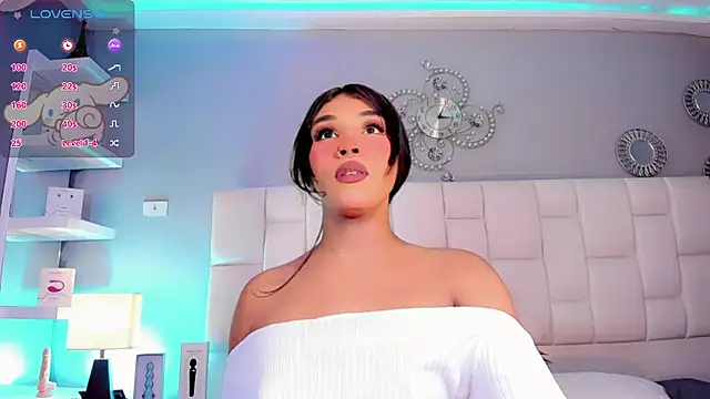 ValentinaMarinn online show from March 8, 2025, 8:46 pm