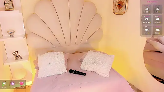 ValentinaMarinn online show from November 22, 2025, 9:03 pm