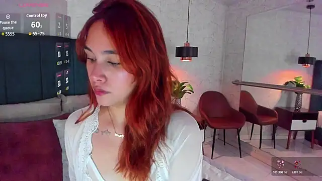 AdeleAndersonn online show from May 12, 2026, 7:11 pm