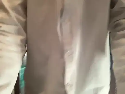 yourhero3466 online show from November 20, 2025, 10:26 am