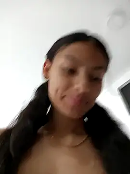 vanyacam  online show from February 10, 2025, 1:44 pm