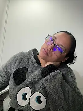 angela angels  online show from March 9, 2025, 2:07 am