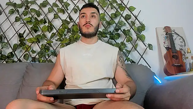 Zionmattis online show from January 6, 2025, 11:42 pm