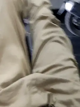 Juliano69xv online show from October 6, 2025, 7:33 pm