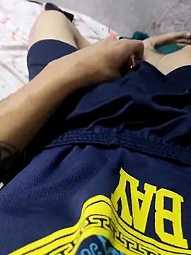 Juliano69xv online show from December 21, 2025, 2:51 am