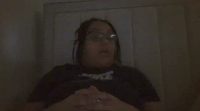 vanilla chocolate23 online show from February 20, 2025, 10:27 am