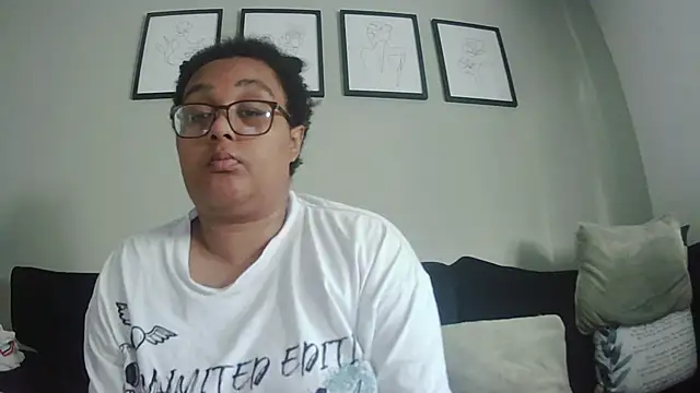 vanilla chocolate23 online show from September 15, 2025, 8:03 am